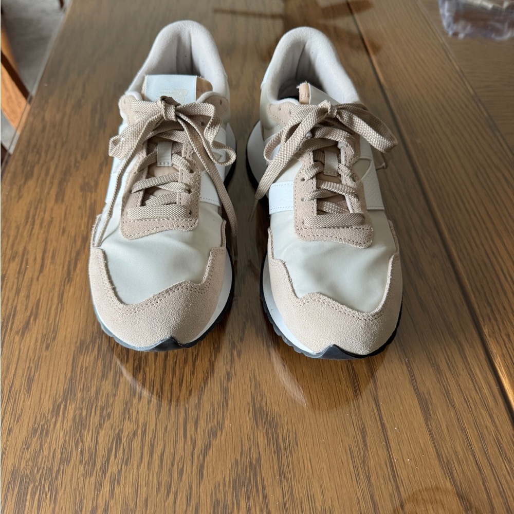 Beige and White Sneakers New balance 237   worn 1 time     size 8.5